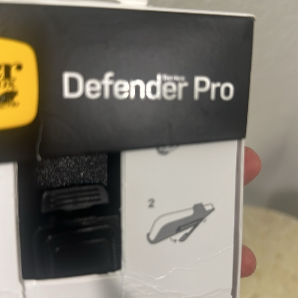 OtterBox iphone 11 pro, iphone X AND XS phone cover NWT - Picture 6 of 6